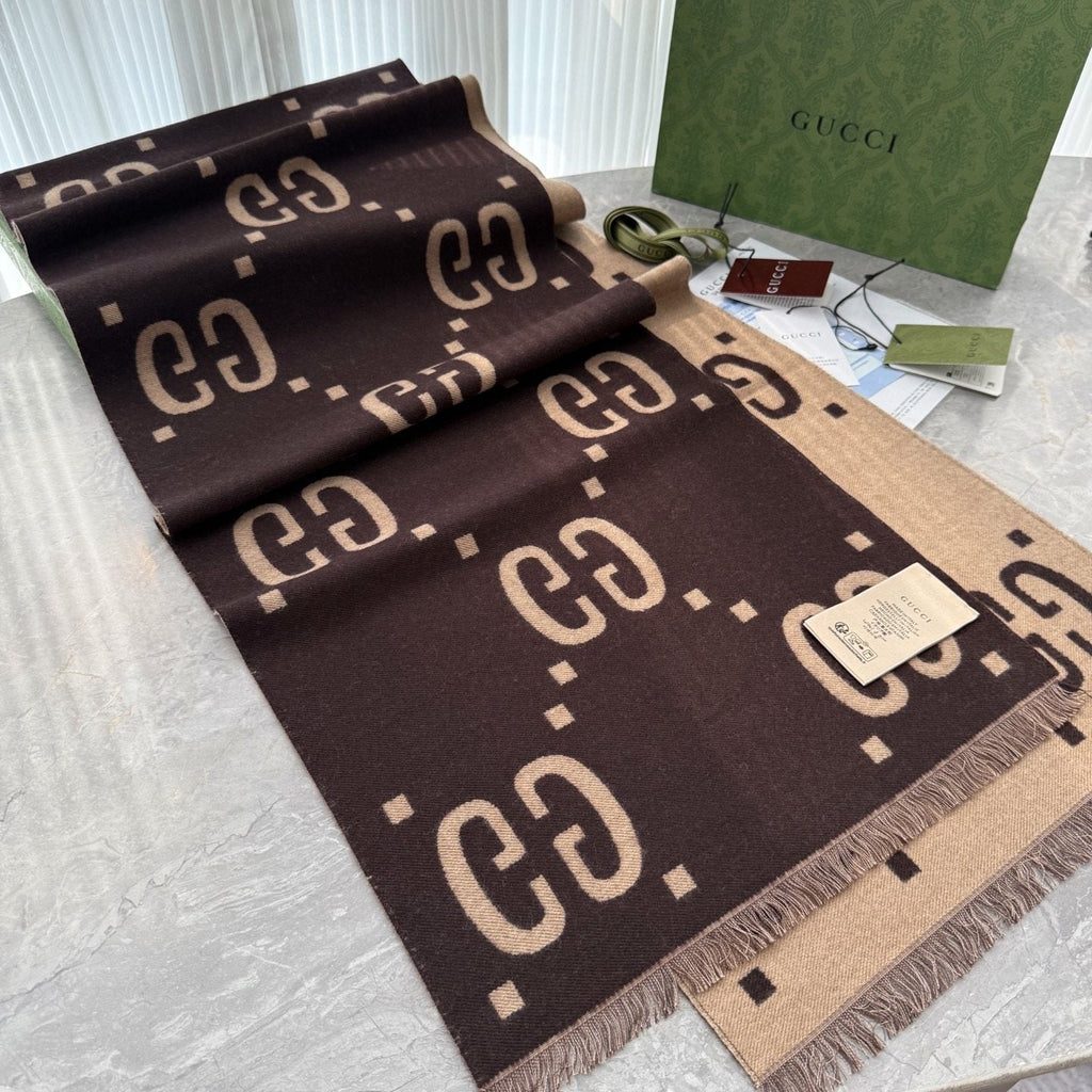 Gucci Geometric Fringed Scarf — hero