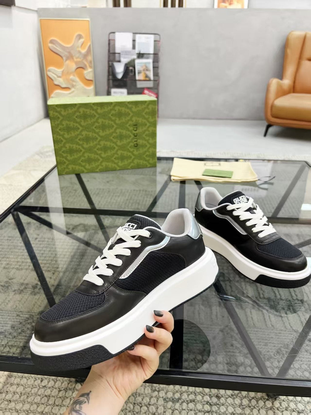 Gucci Black and White Low-Top Sneakers — model